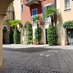 Отель Cannero