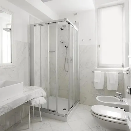 Cannero فندق كانيرو ريفييرا